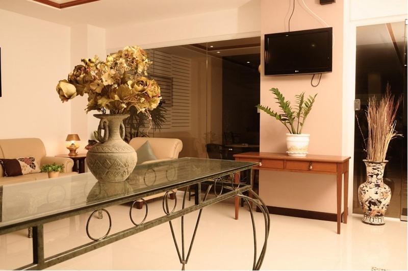 Beachwalk Jomtien Exterior photo